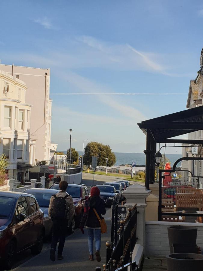 No 6 Quality Guesthouse Llandudno Buitenkant foto